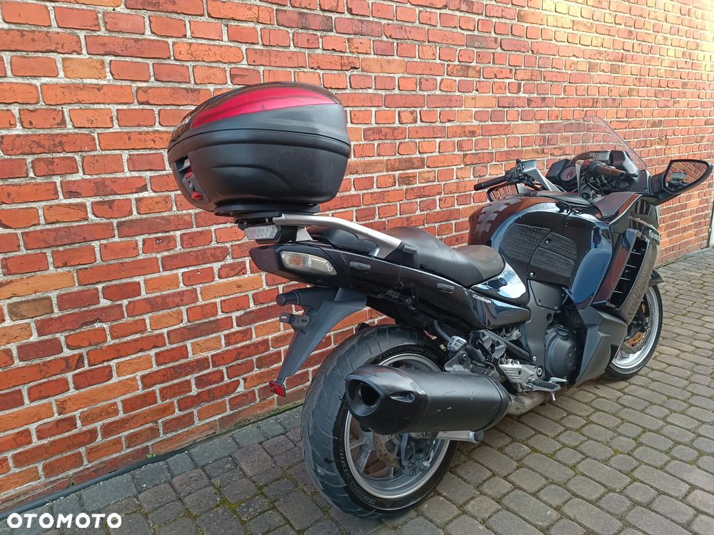 Kawasaki GTR - 13