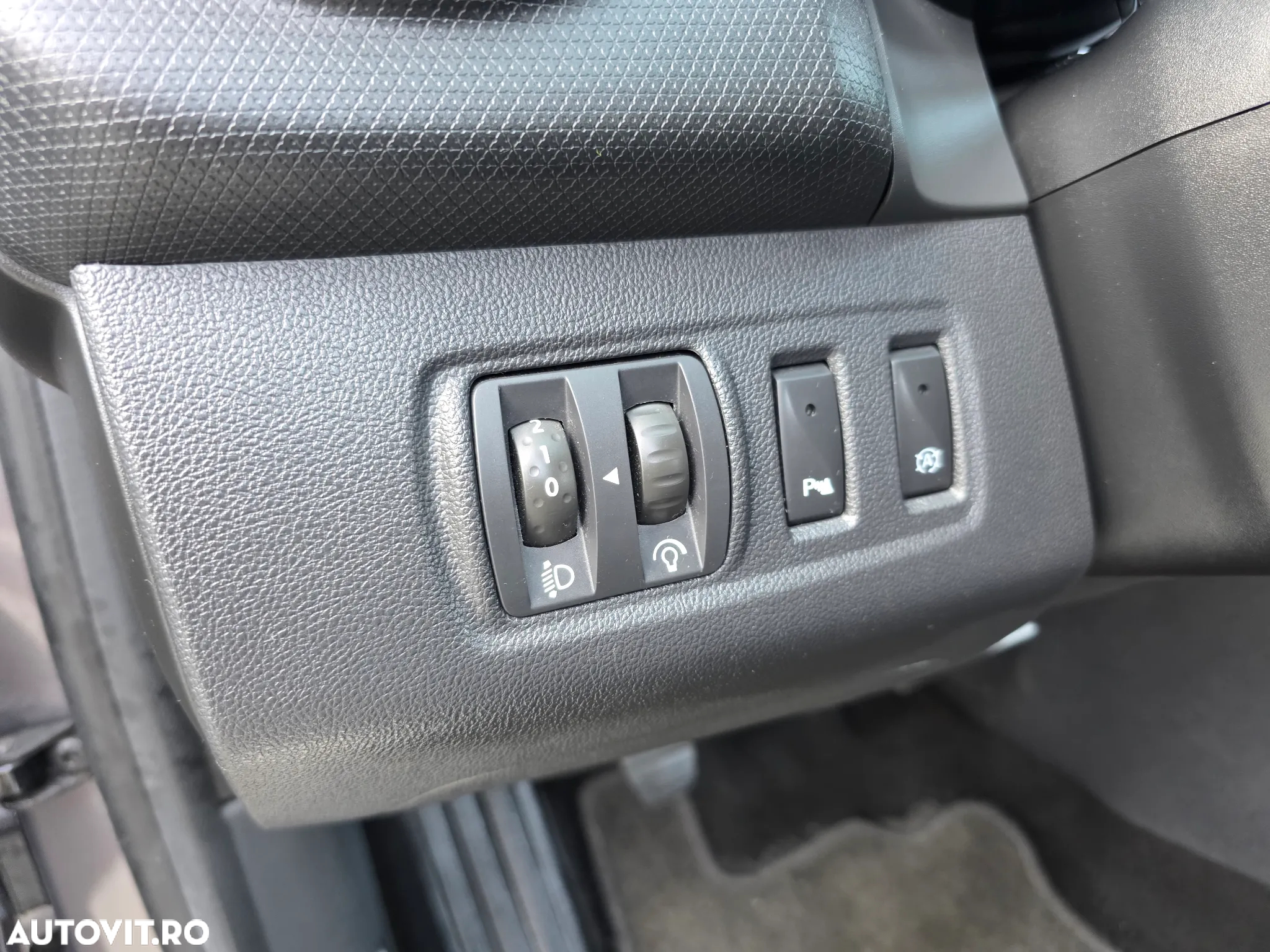 Renault Clio ENERGY TCe 90 Start & Stop LIMITED - 23