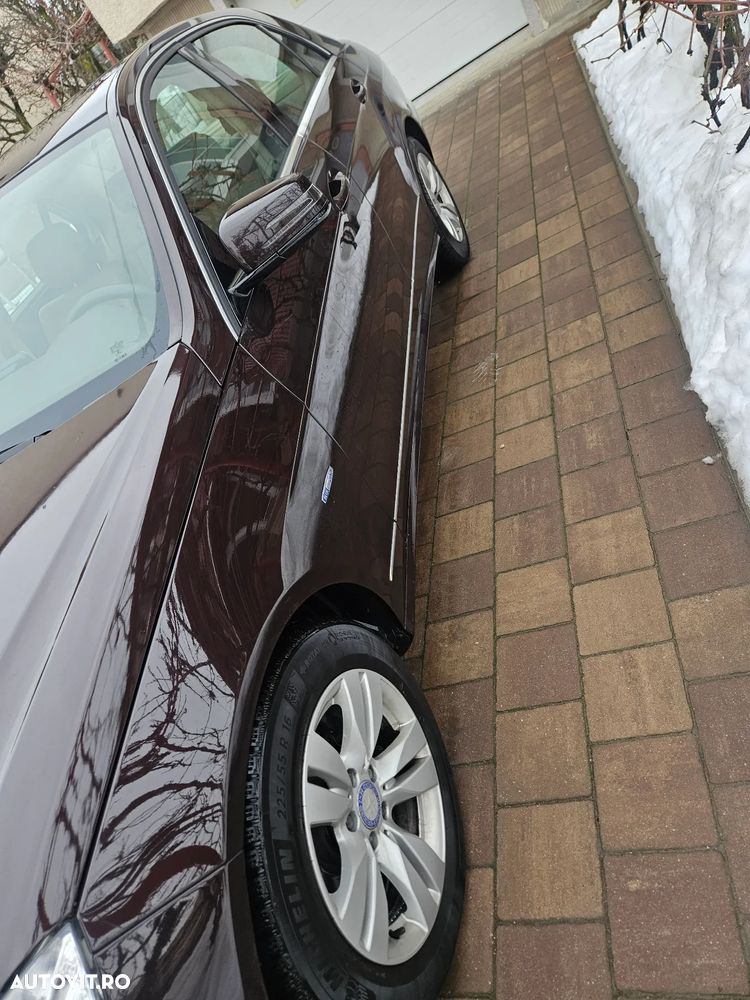 Mercedes-Benz E 250 CDI BlueEfficiency Aut. - 3