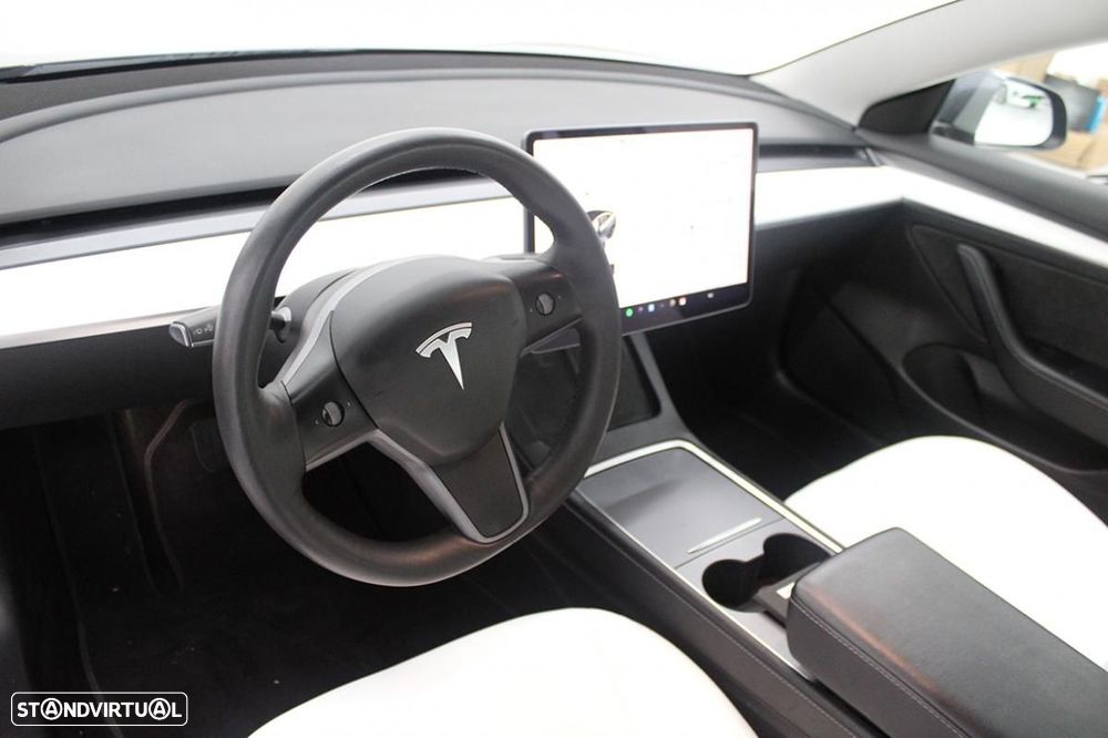 Tesla Model 3 Long-Range Dual Motor AWD - 12