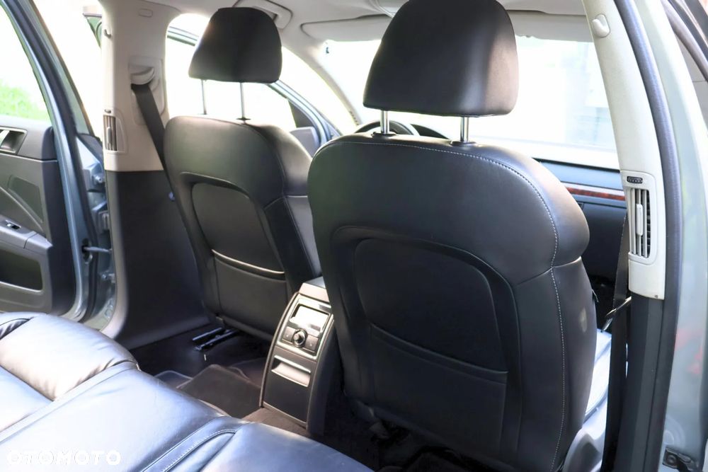 Skoda Superb 2.0 TDI Elegance DSG - 10