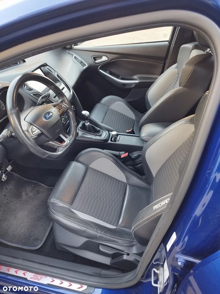 Ford Focus 2.0 TDCi ST - 21