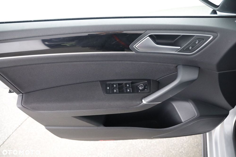 Volkswagen Touran 1.5 TSI EVO Highline DSG - 23