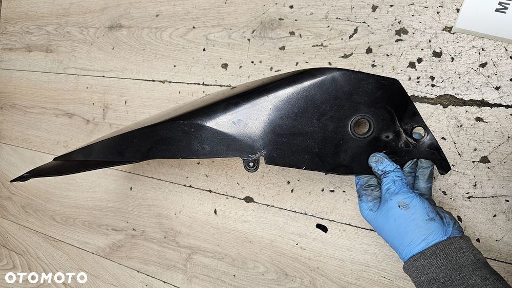 Ktm Duke 690  Boczek Owiewka Plastik Siedzenia  Oryginał - 6