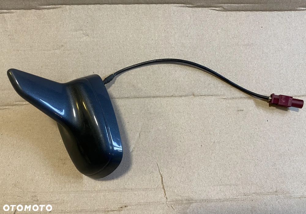 Antena dachowa AUDI A4B8  8K9035503D - 1