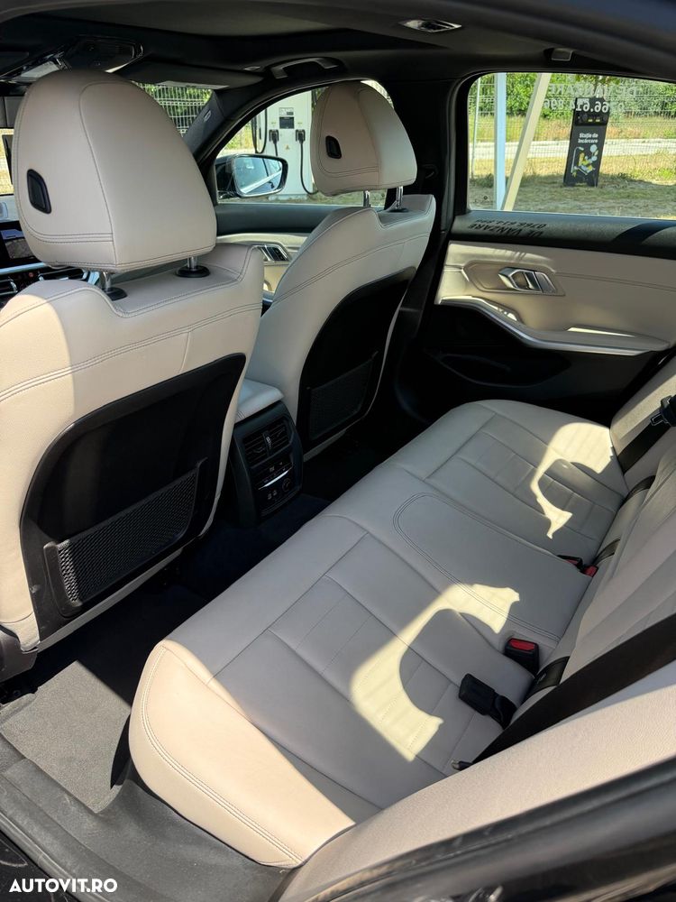 BMW Seria 3 330i AT M Sport - 8