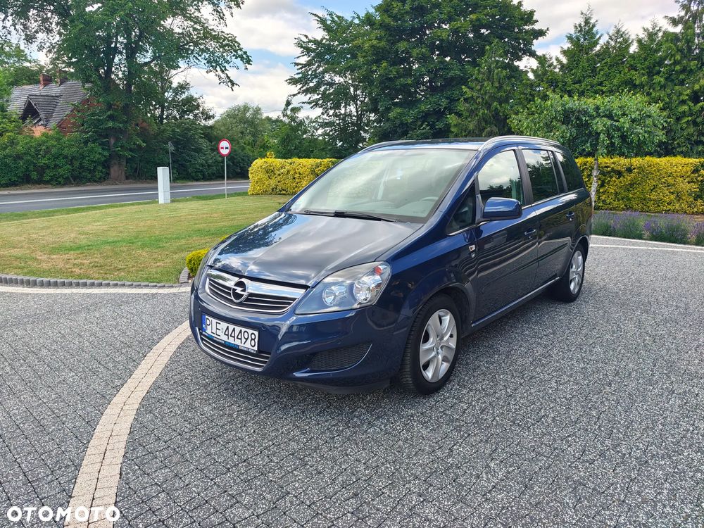 Opel Zafira - 1