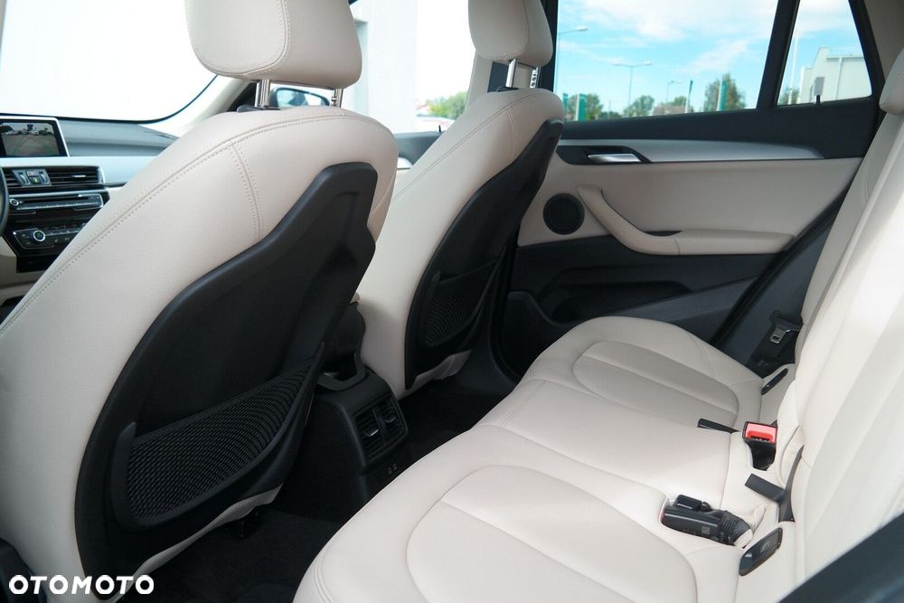 BMW X1 - 10