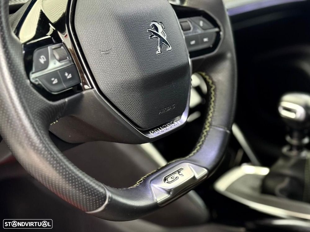 Peugeot 2008 1.2 PureTech GT - 7