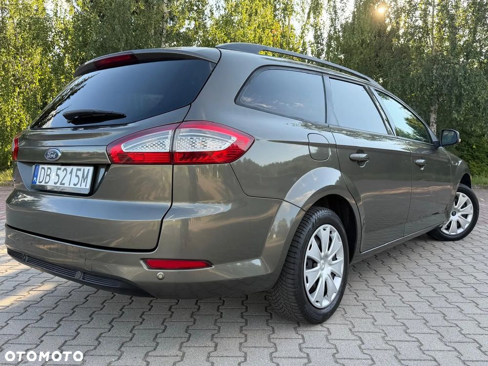 Ford Mondeo 1.6 Ti-VCT Champions Edition - 39