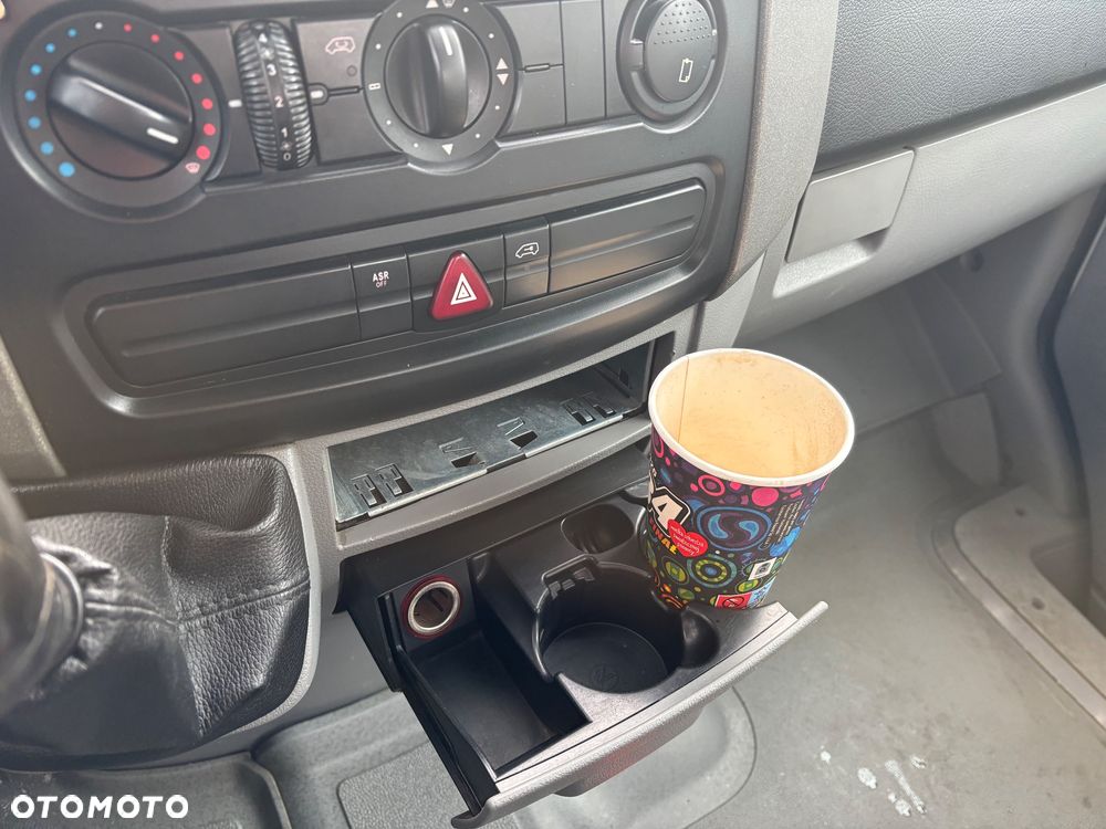 Volkswagen CRAFTER - 8