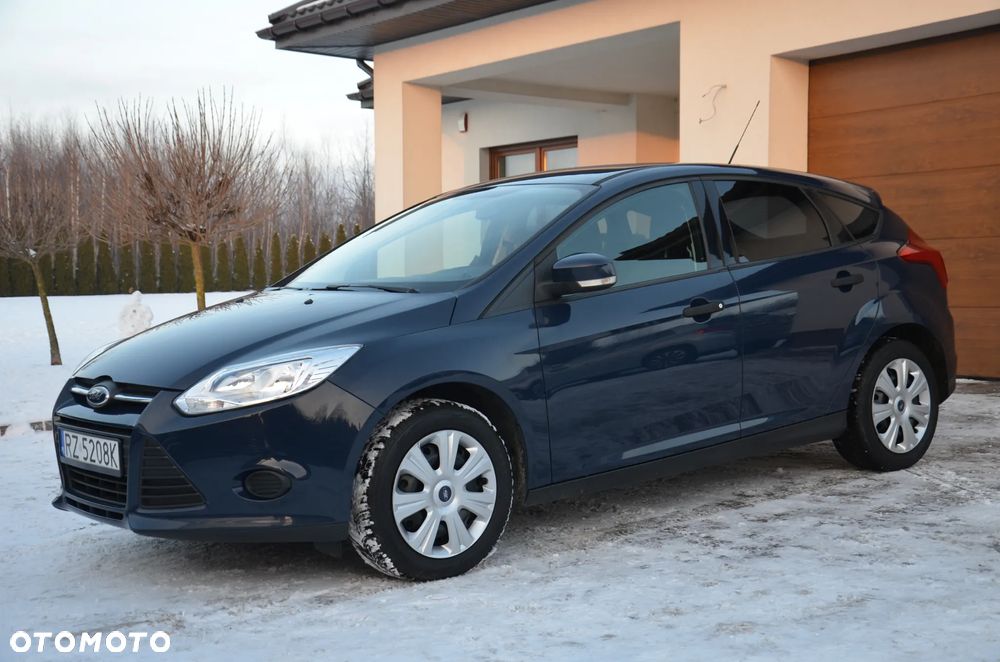 Ford Focus 1.6 Ambiente Start - 1