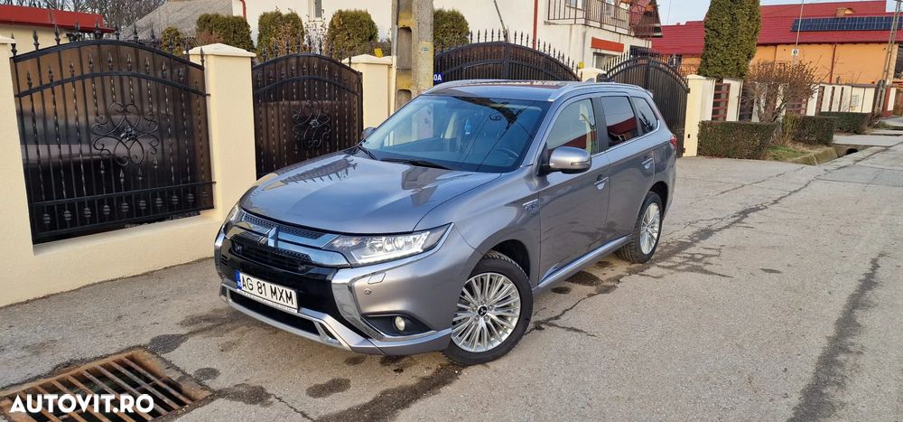 Mitsubishi Outlander 2.4 4WD Diamant+ - 21