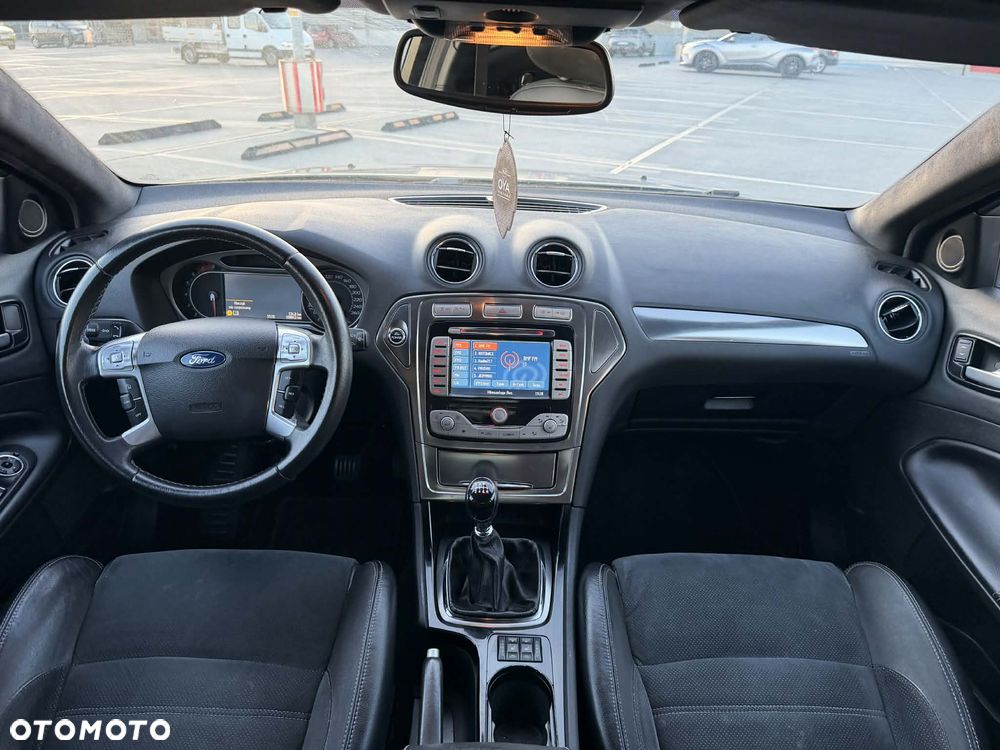 Ford Mondeo 2.5 Titanium S - 9