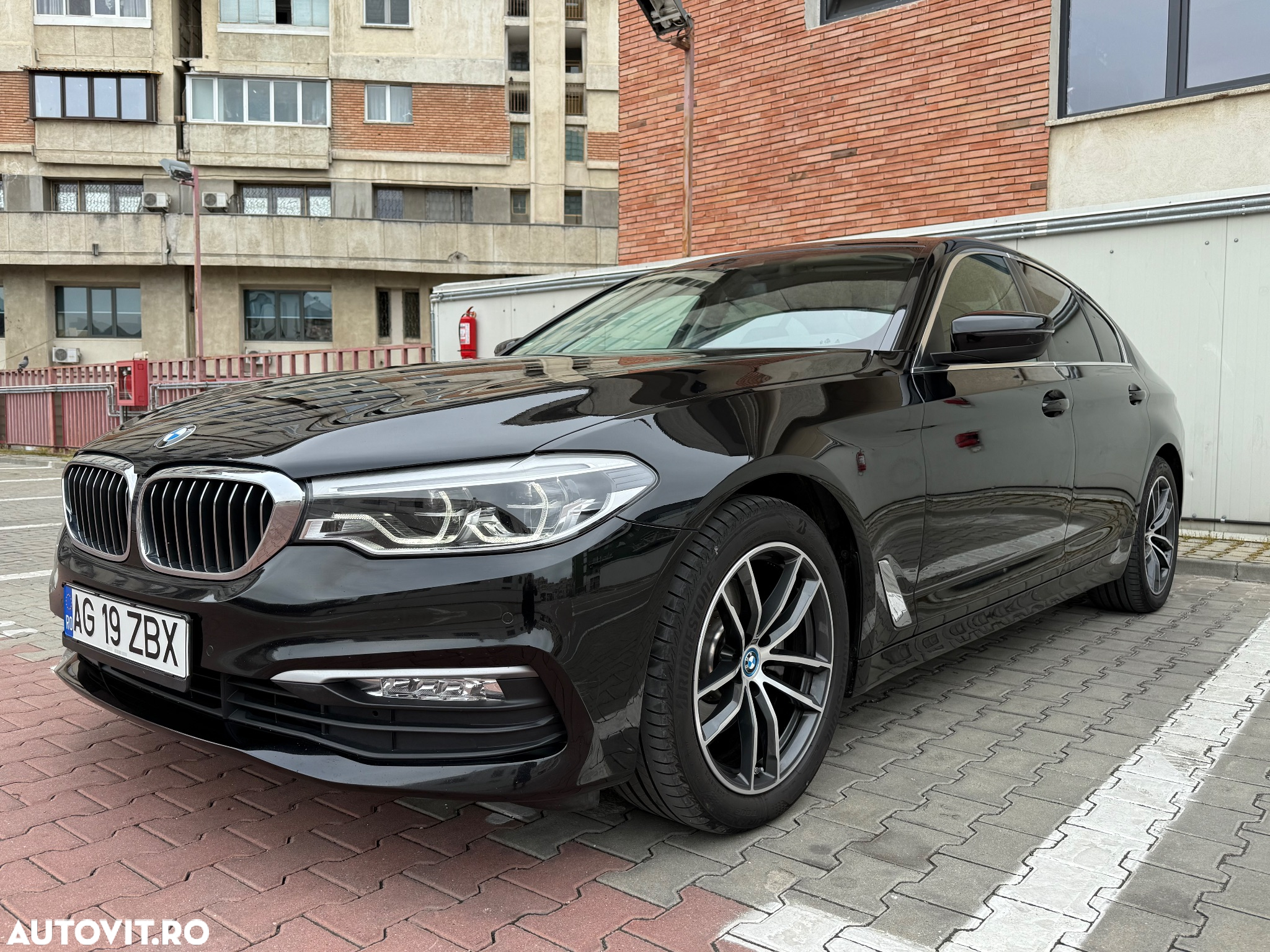 BMW Seria 5 520d AT - 3