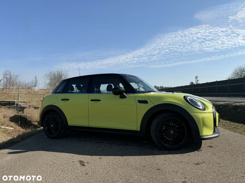 MINI Cooper Standard - 3