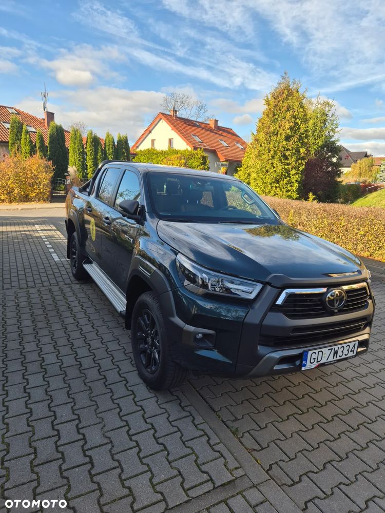 Toyota Hilux 2.8 D-4D Double Cab Invincible Sport 4x4 - 1
