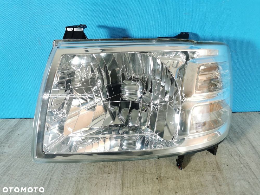 Ford Ranger IV lampa reflektor lewa Anglik kompletna - 2
