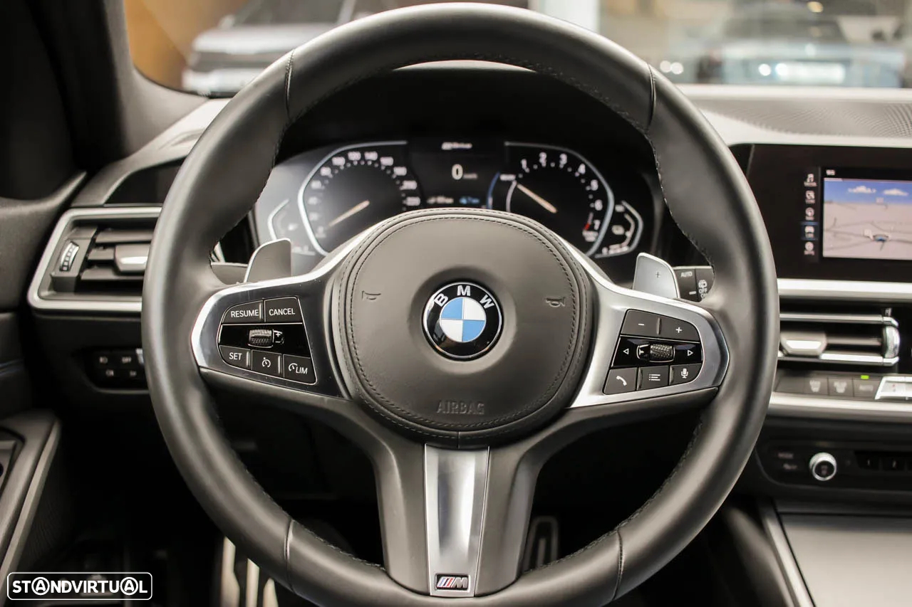 BMW 330 e Touring Pack M Auto - 14