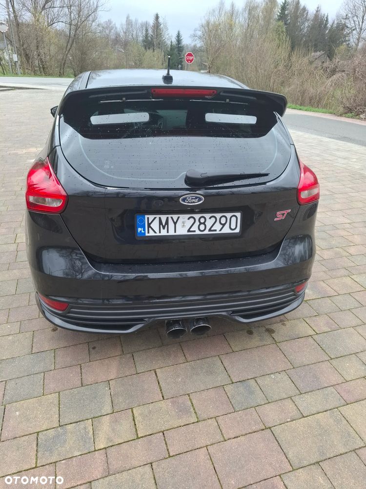 Ford Focus 2.0 EcoBoost ST - 15