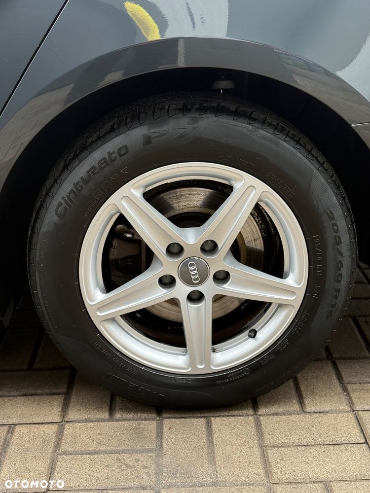 Audi A4 Avant 30 TDI advanced - 20