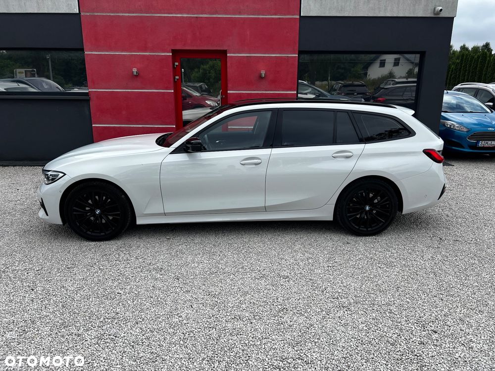 BMW Seria 3 320d xDrive Edition M Sport Shadow - 34