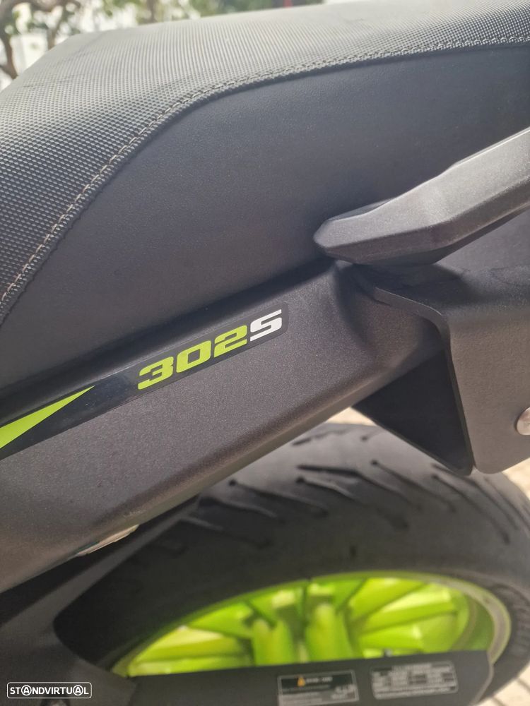 Benelli 302 S Naked - 10