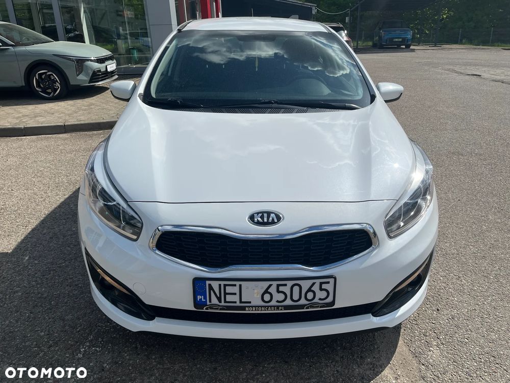 Kia Ceed - 6