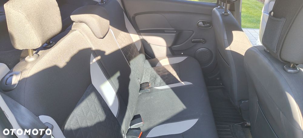 Dacia Sandero - 16