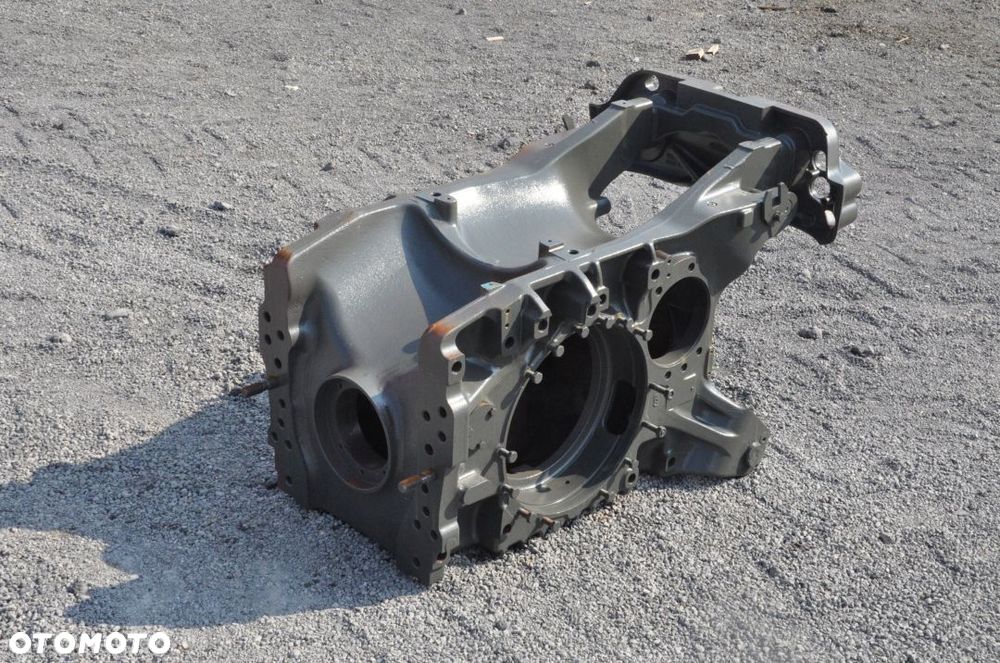 Obudowa Przedniego Mostu Fendt 936 939 - 4