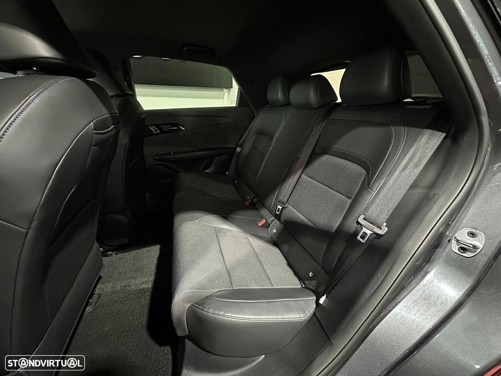 MG MG4 64 kWh Luxury - 7