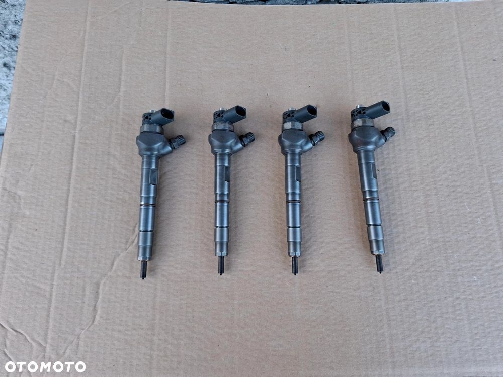 WTRYSK 1.6 TDI 04L130277AJ SEAT LEON III AUDI A3 8V - 4