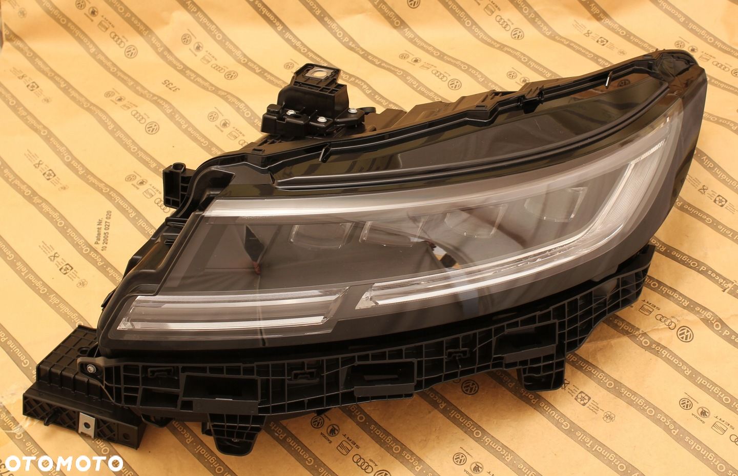 RANGE ROVER SPORT 3 III L461 23 LAMPA PRZÓD FULL LED KPL - 1