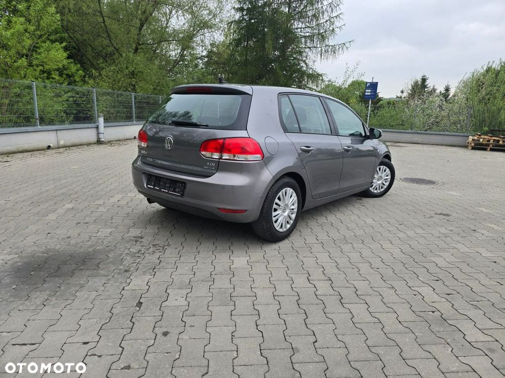 Volkswagen Golf - 9