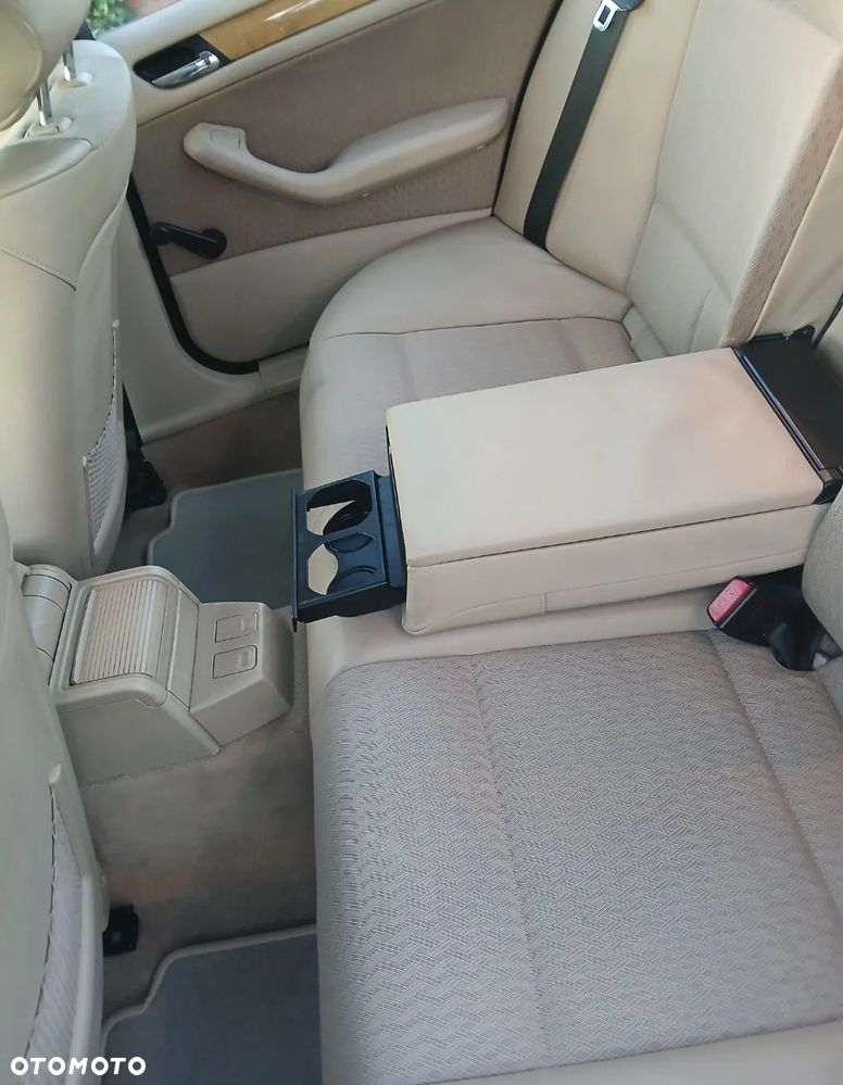 BMW Seria 3 318i - 8