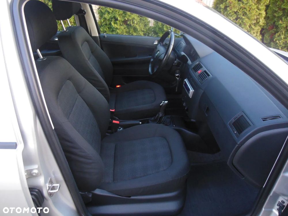 Skoda Fabia 1.4 16V Combi Elegance - 8