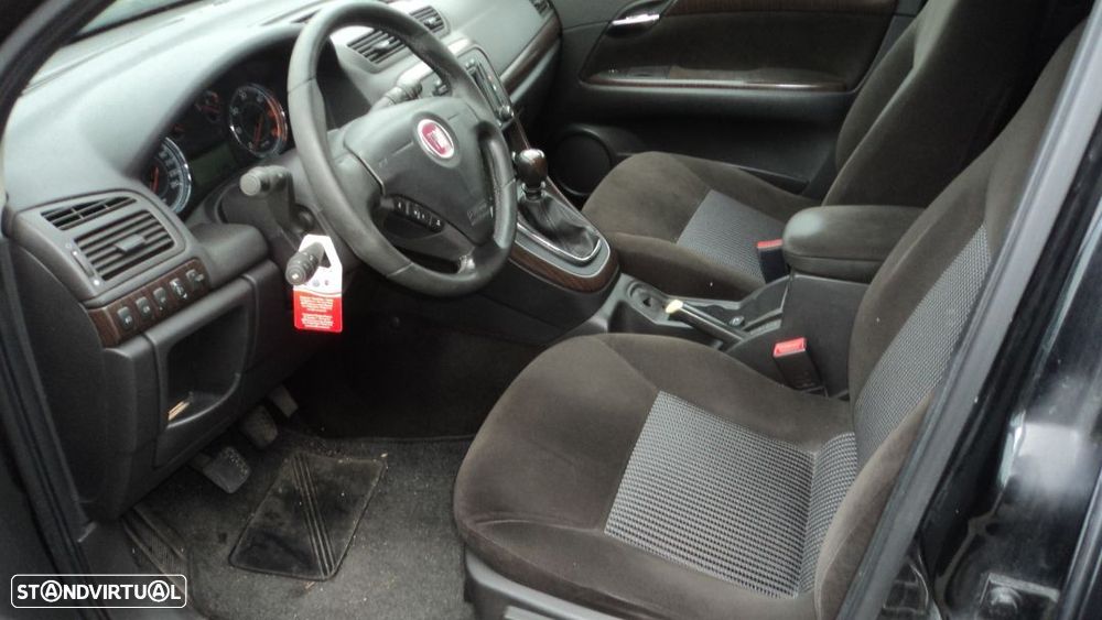Fiat Croma 1.9 Multijet 5P 2008 - Para Peças - 4