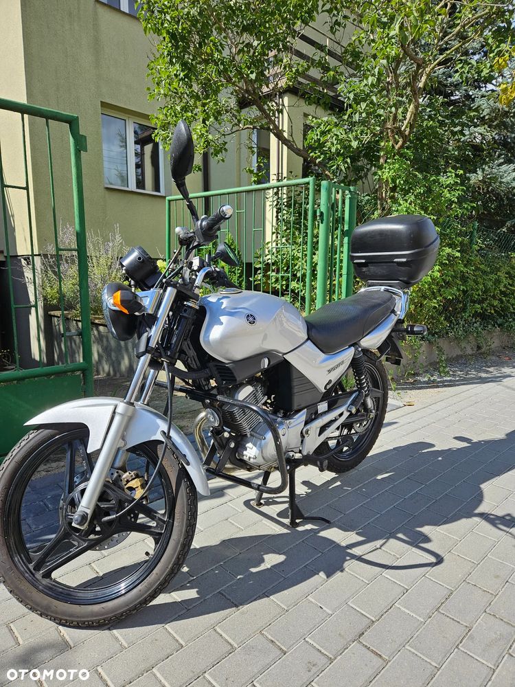Yamaha YBR - 4