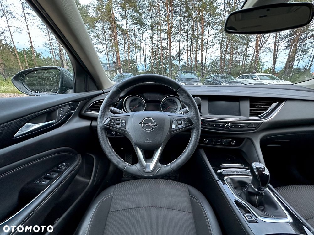 Opel Insignia - 21