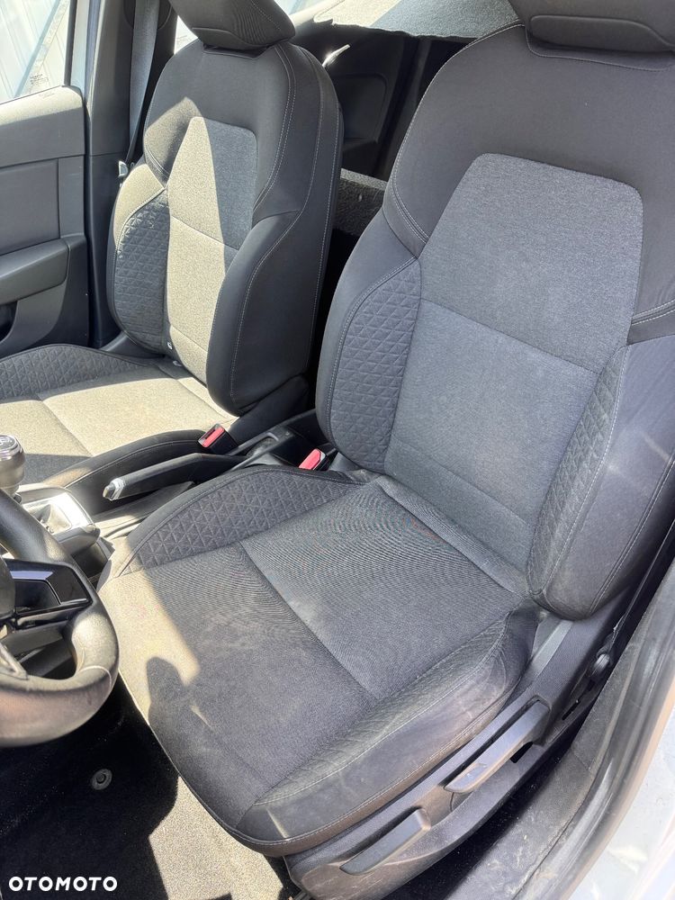 Renault Clio BLUE dCi 85 BUSINESS EDITION - 12