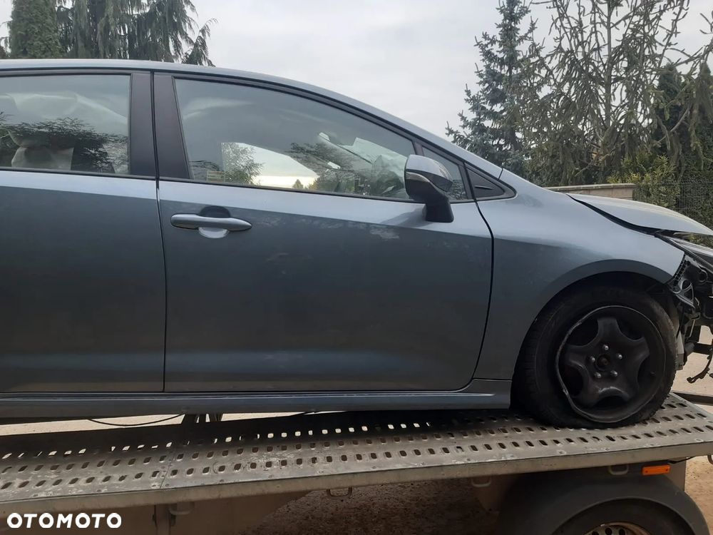 Toyota Corolla 1.8 Hybrid Comfort - 10