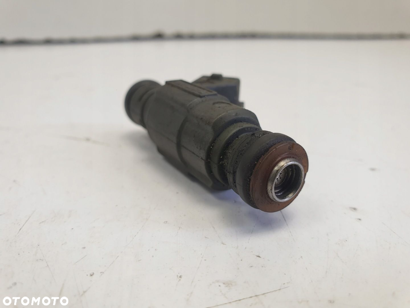 Audi A3 S3 8L 1.8 T WTRYSKIWACZ 06A906031BC - 6