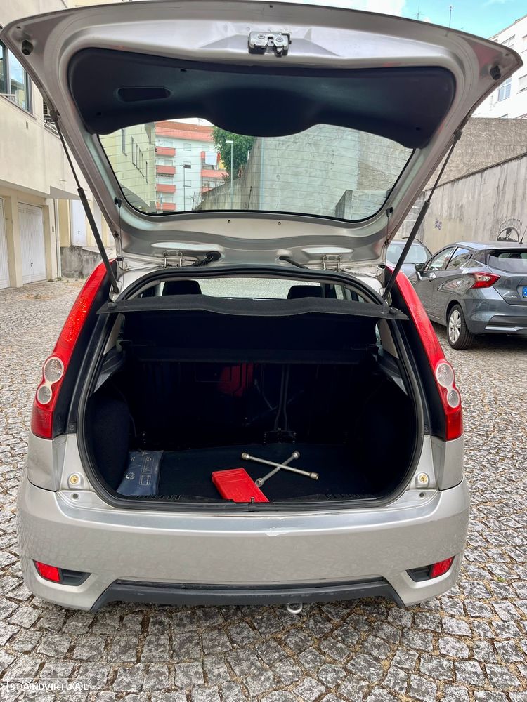 Ford Fiesta - 5