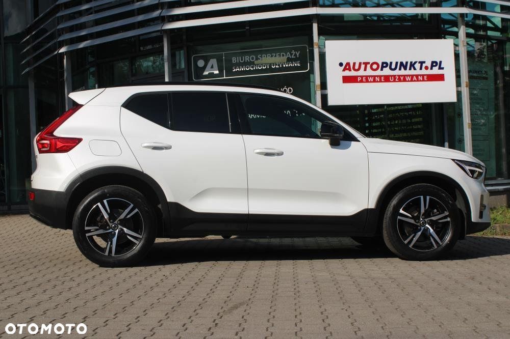 Volvo XC 40 - 4