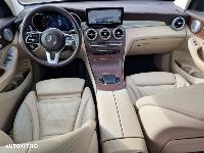 Mercedes-Benz GLC - 12
