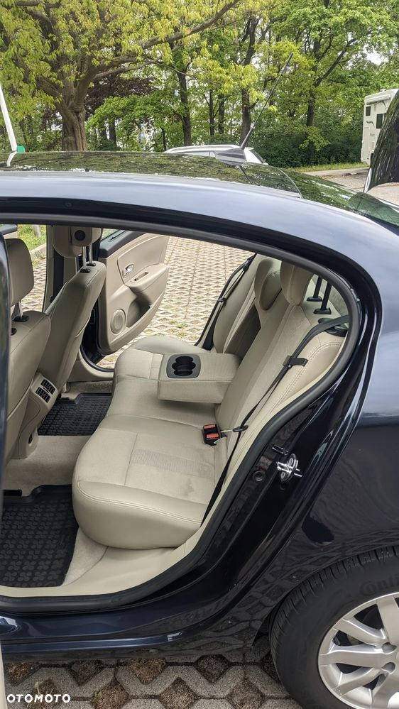 Renault Fluence 1.6 16V Privilege Euro5 - 12