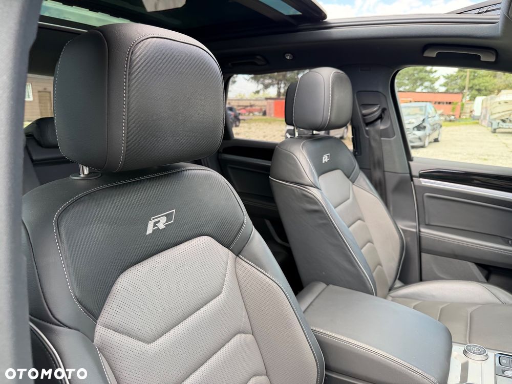 Volkswagen Touareg 3.0 V6 TDI SCR 4Motion Automatik R-Line - 11