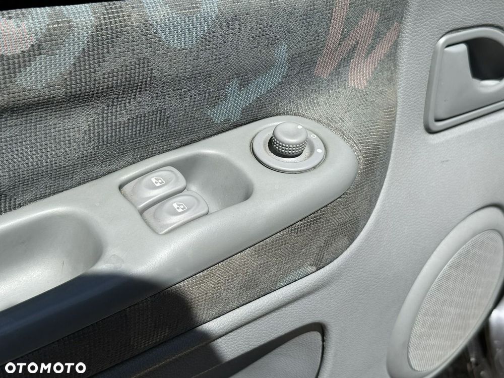 Renault Twingo - 12