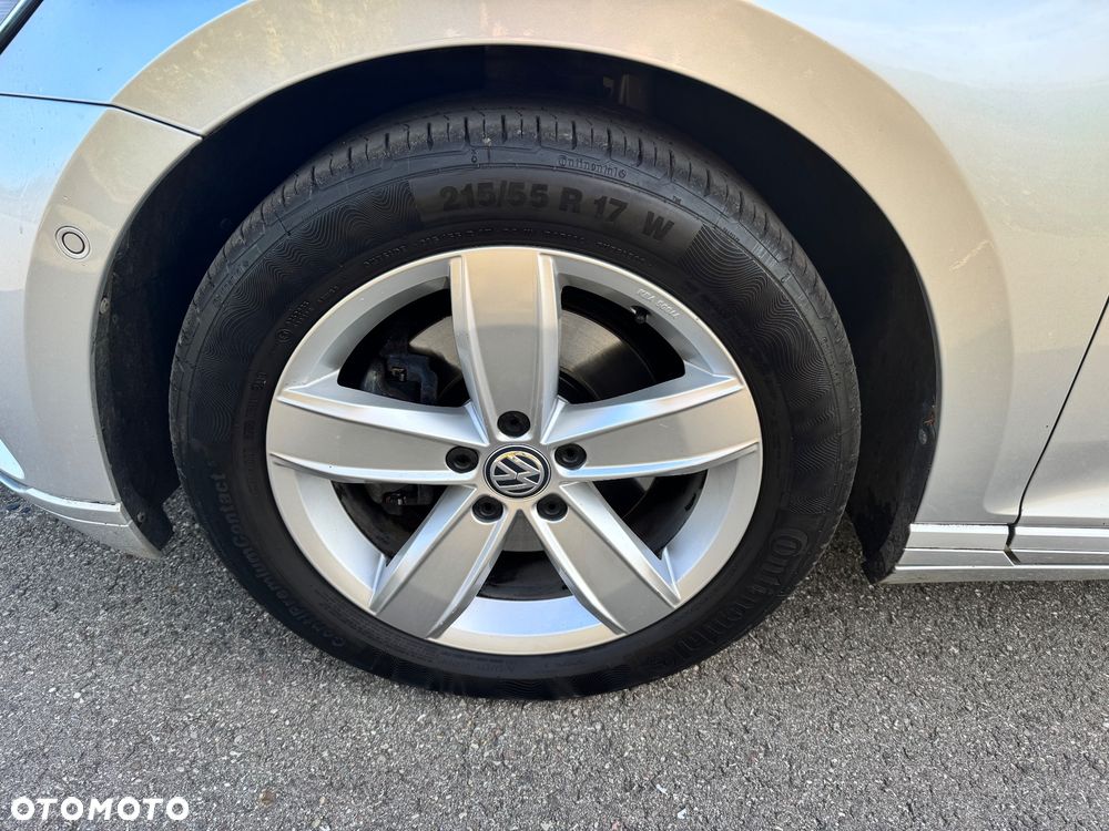 Volkswagen Passat 2.0 TDI (BlueMotion Technology) DSG Highline - 17