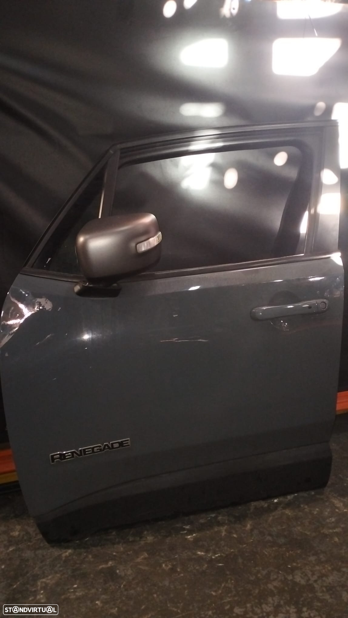 Porta frente esquerda Jeep Renegade - 2